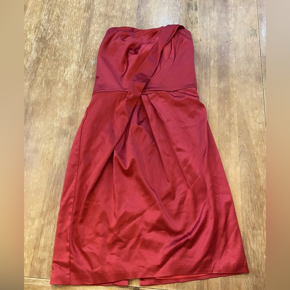 SEXY HOLIDAY RED WHITE HOUSE BLACK MARKET SATIN STRAPLESS DRESS RUCHED 8